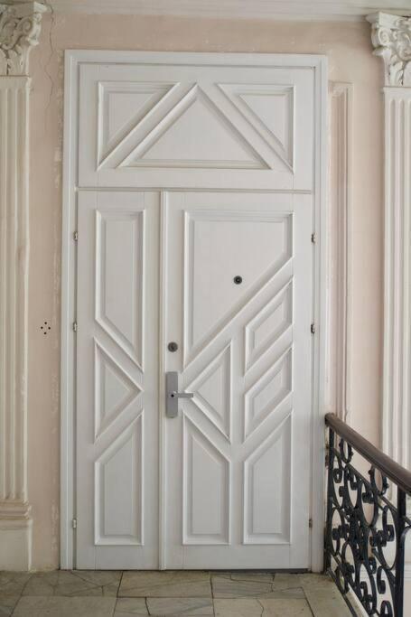 White Door Apartments Heart Of Odessa 4 エクステリア 写真